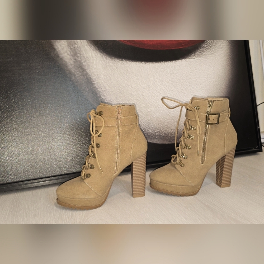 Shoedazzle Booties, size 8,  5 inch heel, 1 inch platform